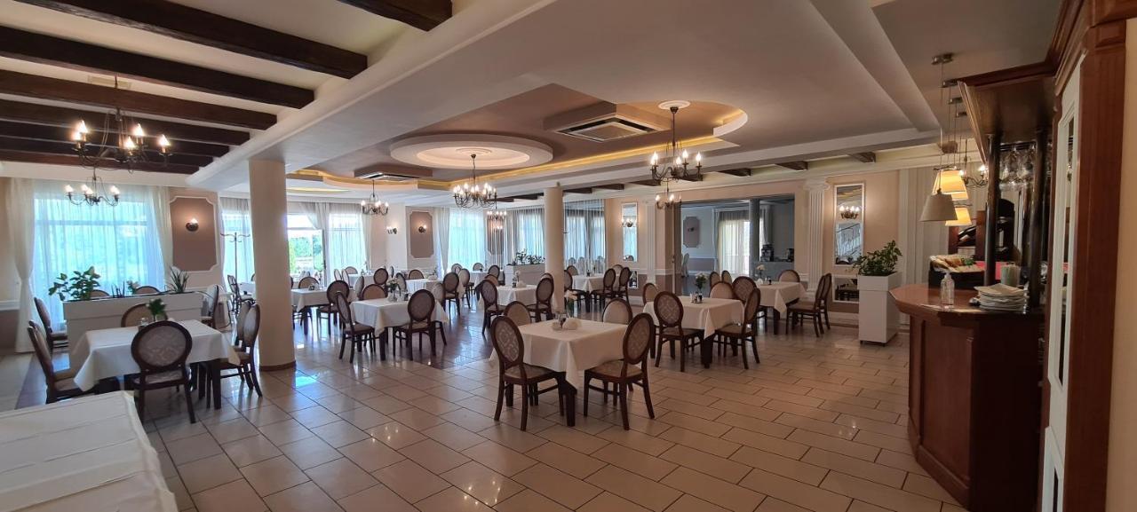 Hotel - Restauracja Koral Величка Экстерьер фото