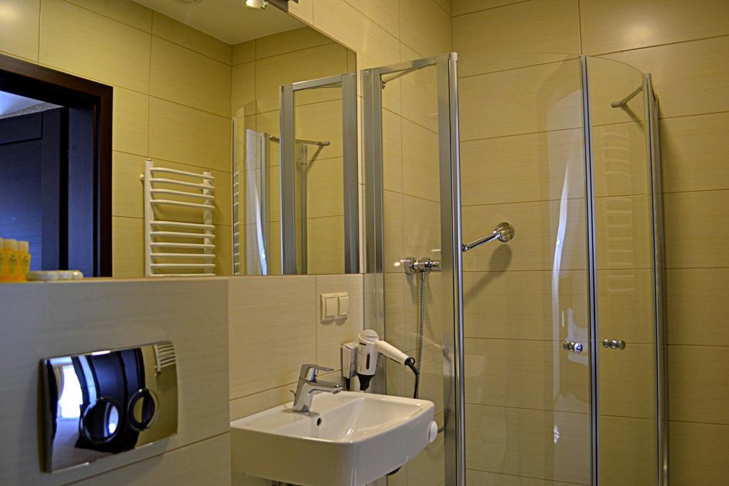 Hotel - Restauracja Koral Величка Экстерьер фото