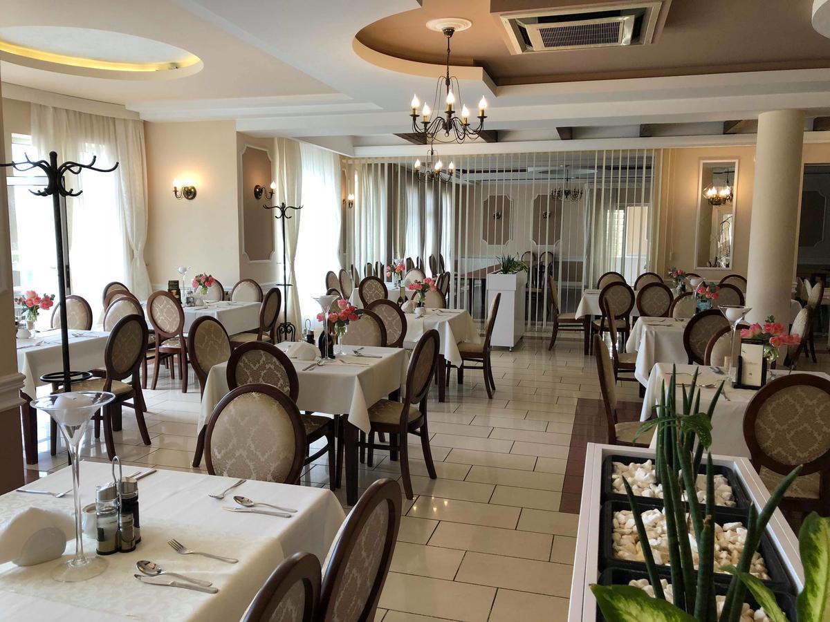 Hotel - Restauracja Koral Величка Экстерьер фото